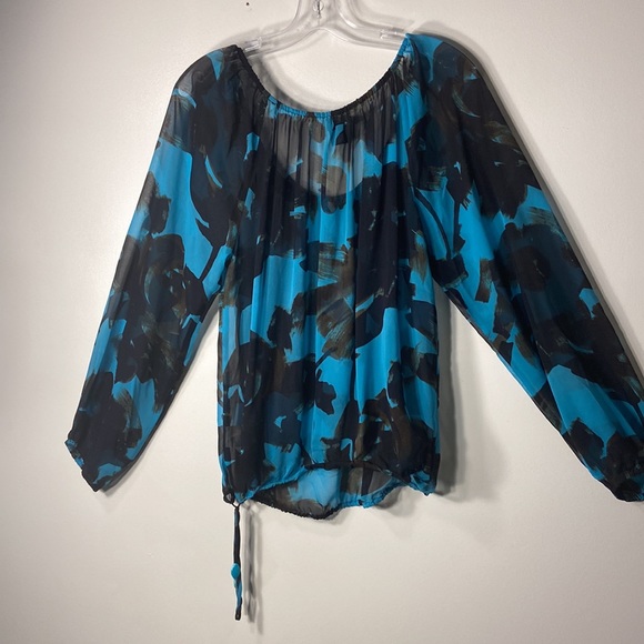 Karen Kane silk blouse - Picture 5 of 13